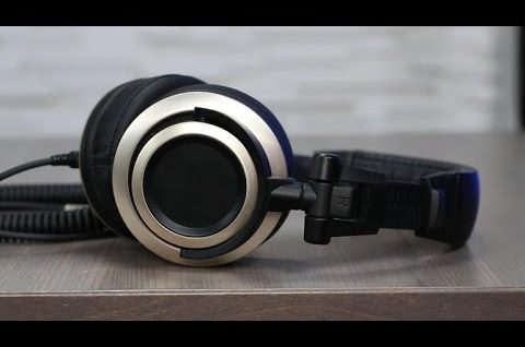 The Status Audio CB-1 headphones are no flash, all sound